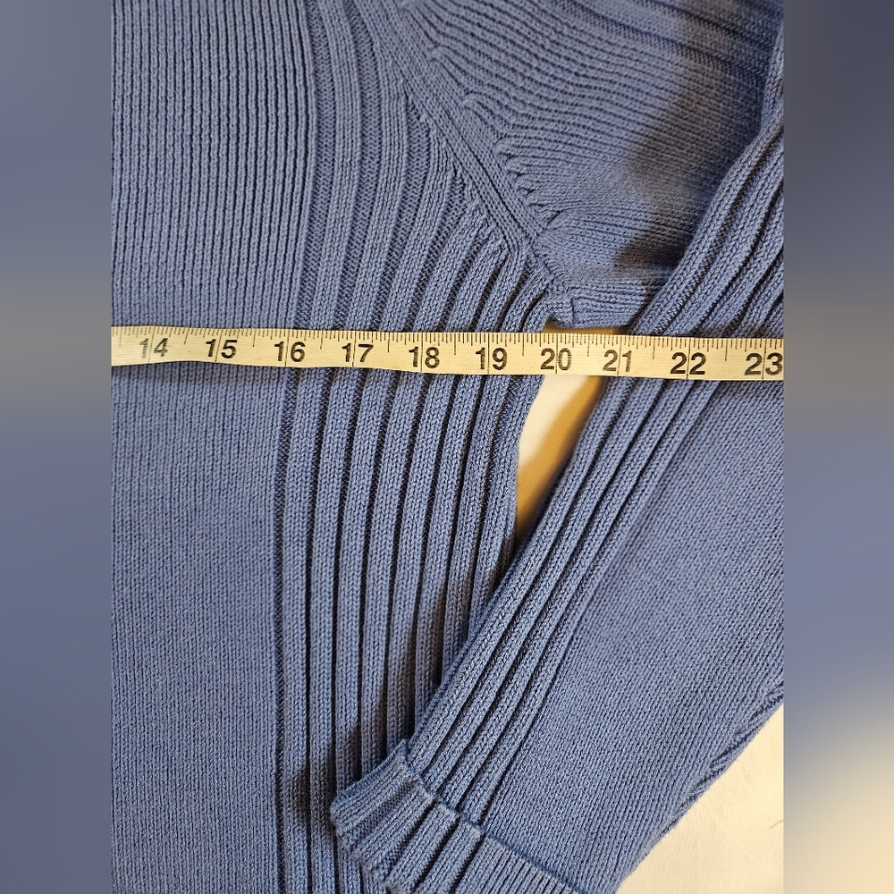 Express Womens Periwinkle Blue Long Sleeve Crewneck Pullover Sweater Size Medium - Picture 6 of 8